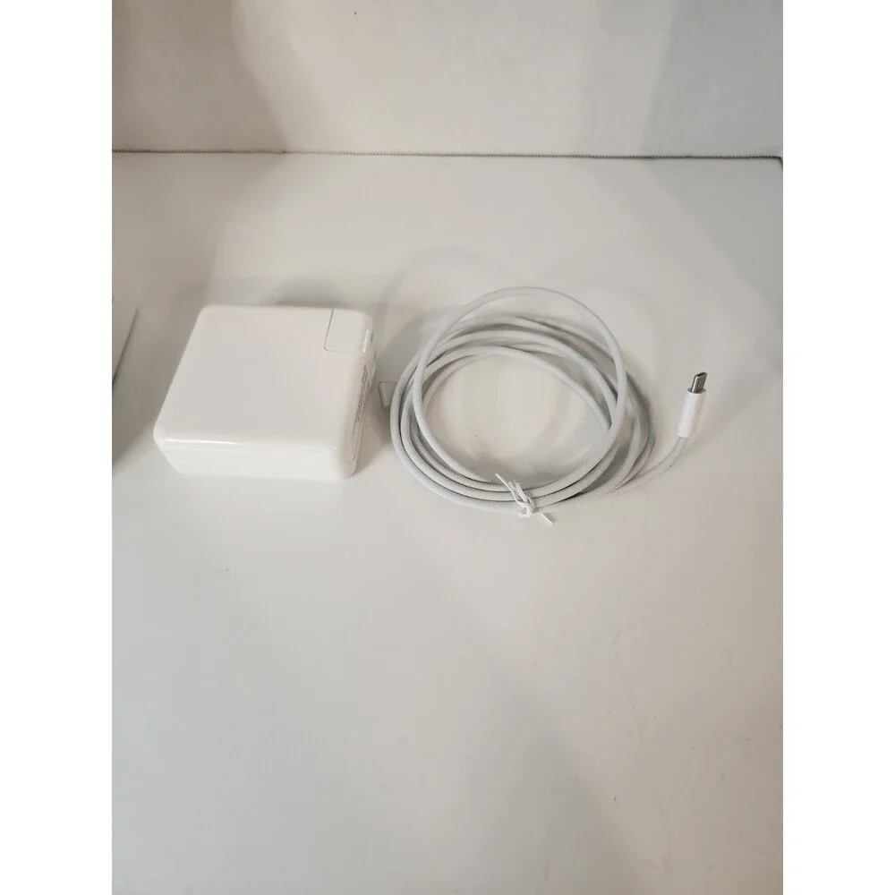 USB-C 96W Power Adapter